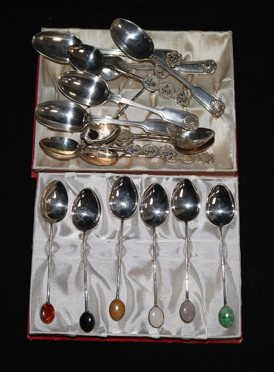Five George V silver teaspoons, two sets of six Chinese white metal teaspoons with cases.